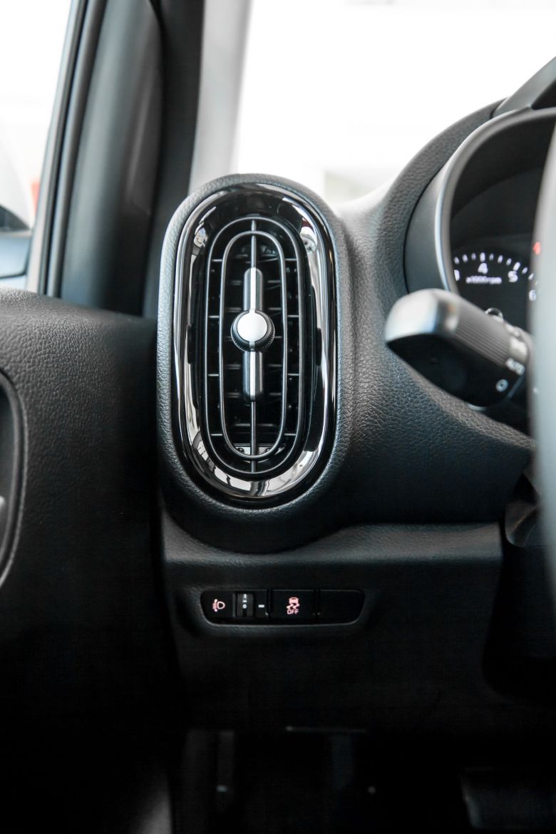 KIA Picanto LX BVA chez KIA Tunisie