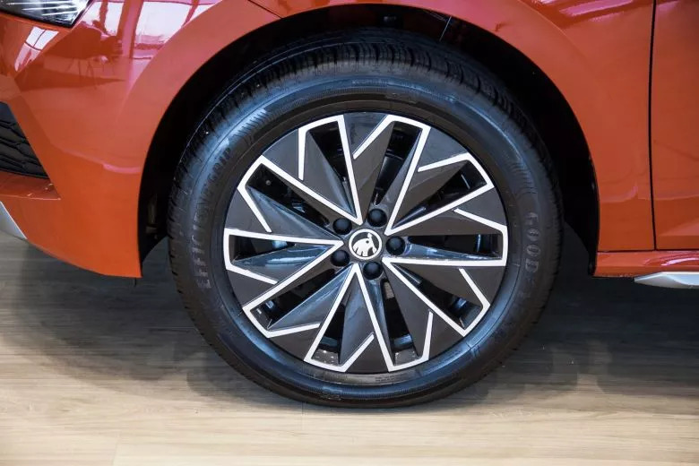 Nouveau Skoda Kamiq Ennakl Automobiles SUV finition Style