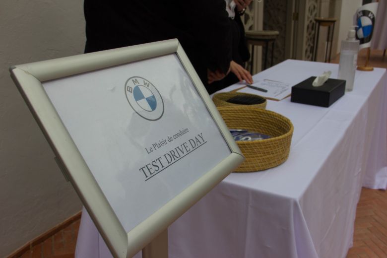 Focus sur les technologies BMW - Test du système Auto-Reverse sur la BMW Série 1