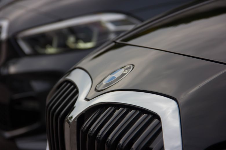 Focus sur les technologies BMW - Test du système Auto-Reverse sur la BMW Série 1