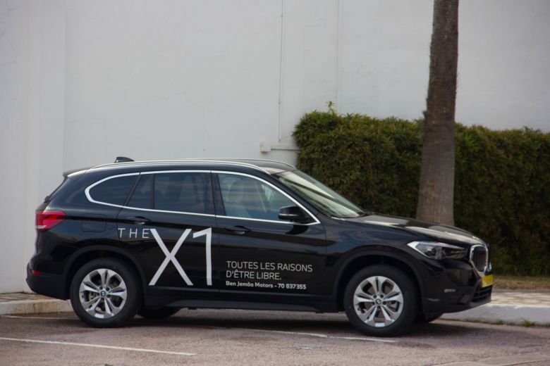 Focus sur les technologies BMW - Test du système Auto-Reverse sur la BMW Série 1