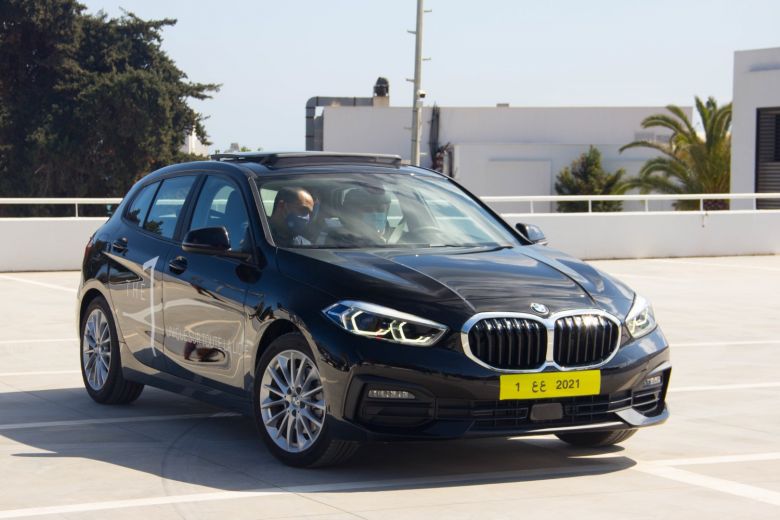 Focus sur les technologies BMW - Test du système Auto-Reverse sur la BMW Série 1