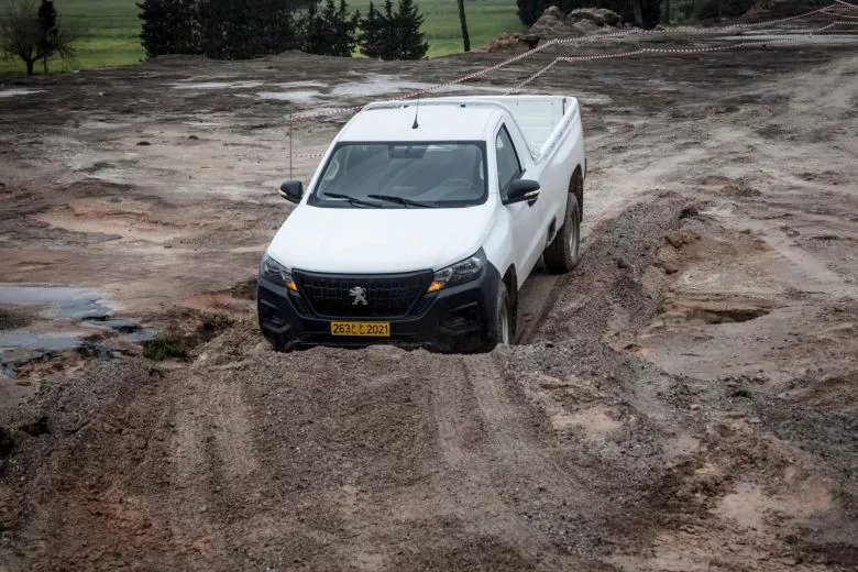 Lancement du nouveau Peugeot Landtrek Simple Cabine 4x2 en Tunisie