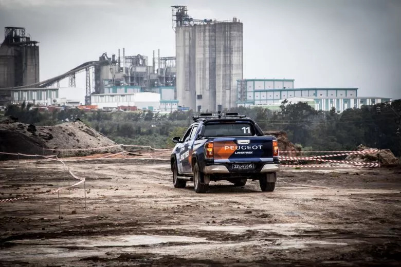 Lancement et essai du nouveau Peugeot Landtrek Double Cabine 4x4 en Tunisie