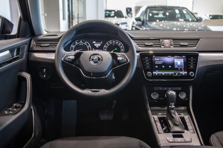 Nouvelle Škoda Superb en Tunisie 1.4 TSI DSG Exclusive