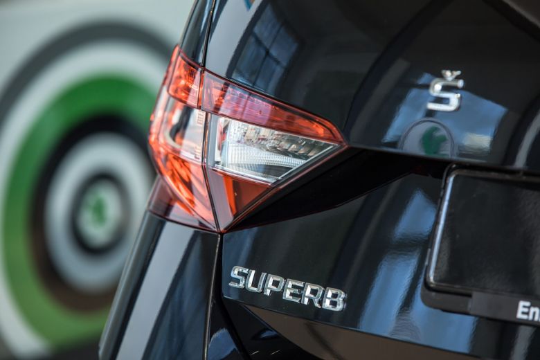 Nouvelle Škoda Superb en Tunisie 1.4 TSI DSG Exclusive