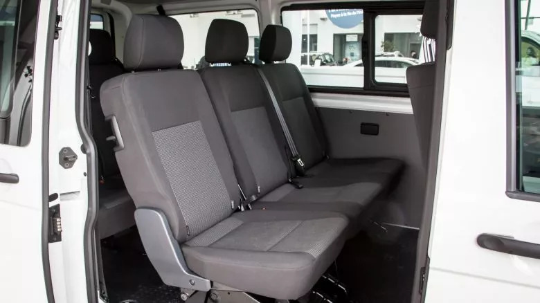 Volkswagen Transporter 6.1 Combi 9 places