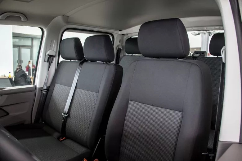 Volkswagen Transporter 6.1 pick-up double cabine