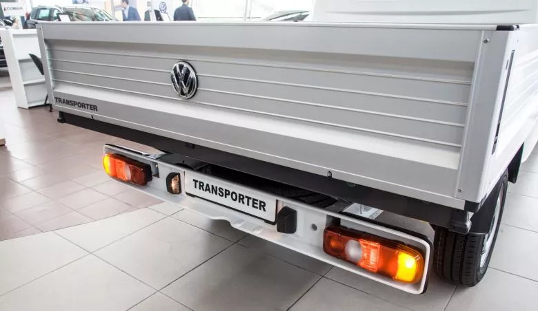 Volkswagen Transporter 6.1 pick-up double cabine