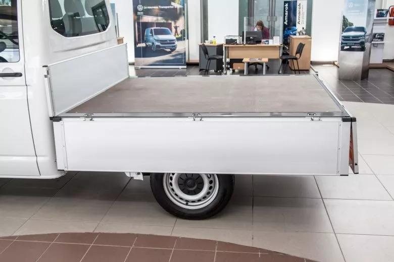 Volkswagen Transporter 6.1 pick-up double cabine