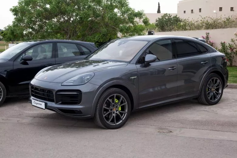Lancement du nouveau Porsche Taycan en Tunisie