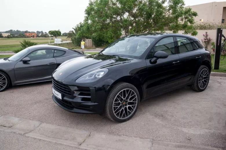 Lancement du nouveau Porsche Taycan en Tunisie