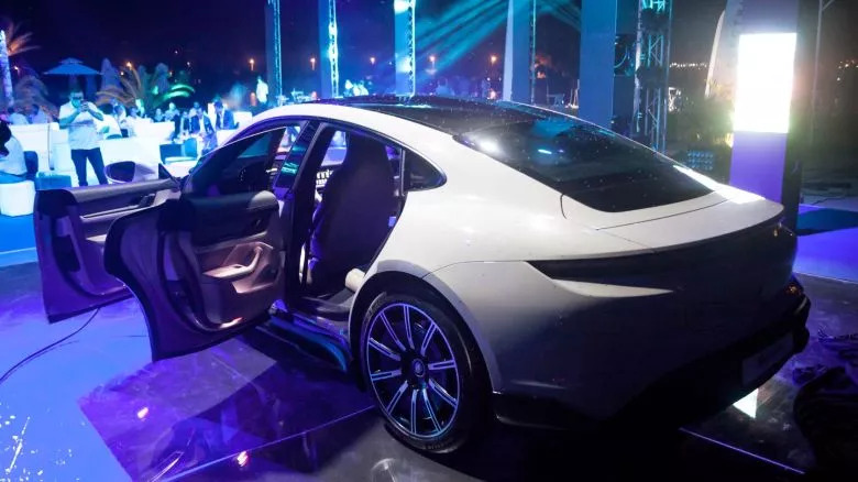 Lancement du nouveau Porsche Taycan en Tunisie