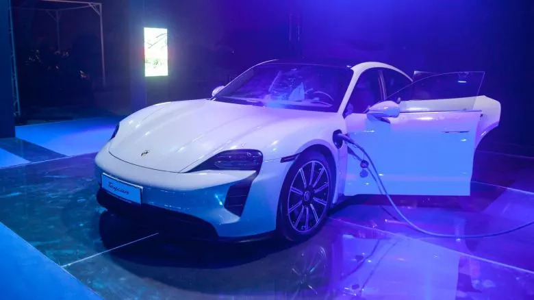 Lancement du nouveau Porsche Taycan en Tunisie
