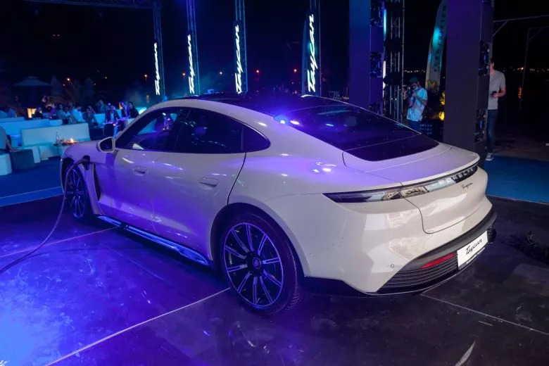 Lancement du nouveau Porsche Taycan en Tunisie