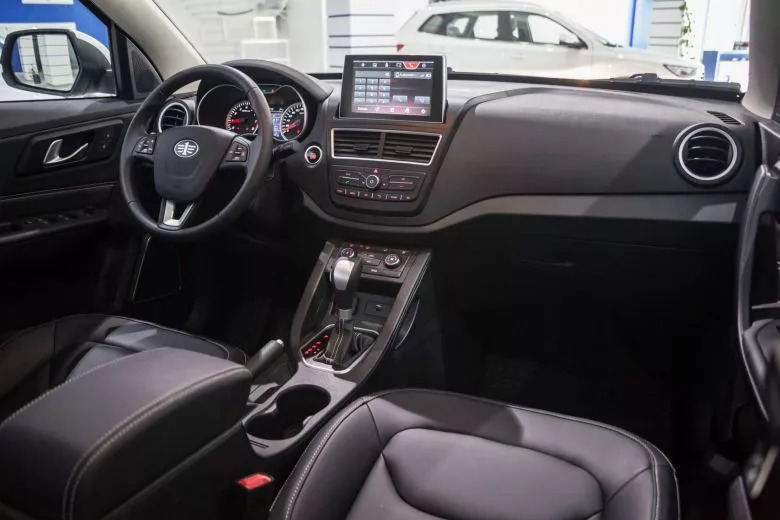 Faw Besturn X40 1.6 L - TLM Motors Tunisie