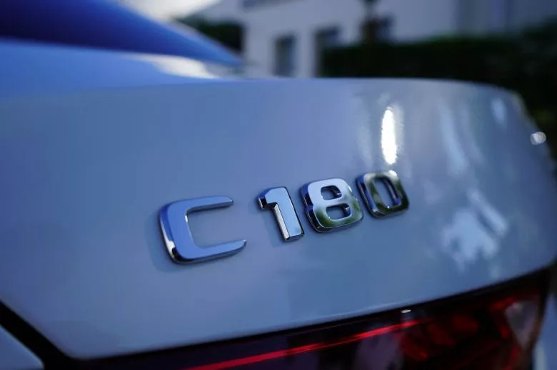 Mercedes-Benz Classe C 180 EQ Boost 9G-Tronic AMG - extérieur