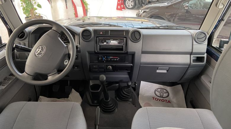 Toyota Land Cruiser 76 4.2 l