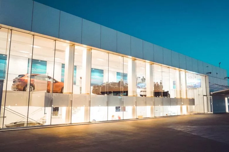 Ben Jemâa Motors inaugure ses nouveaux showroom BMW et Mini aux Berges du Lac