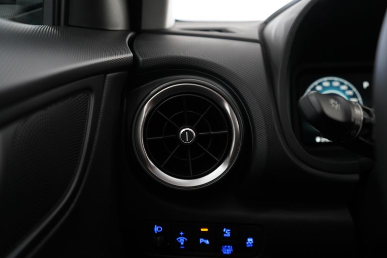Hyundai Kona Hybride 1.6 l T-GDI BVA -  interior