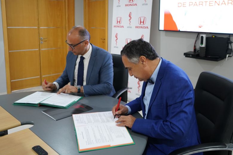 Honda s'associe aux médecins - Signature d'un contrat de partenariat entre JMC et CNOM
