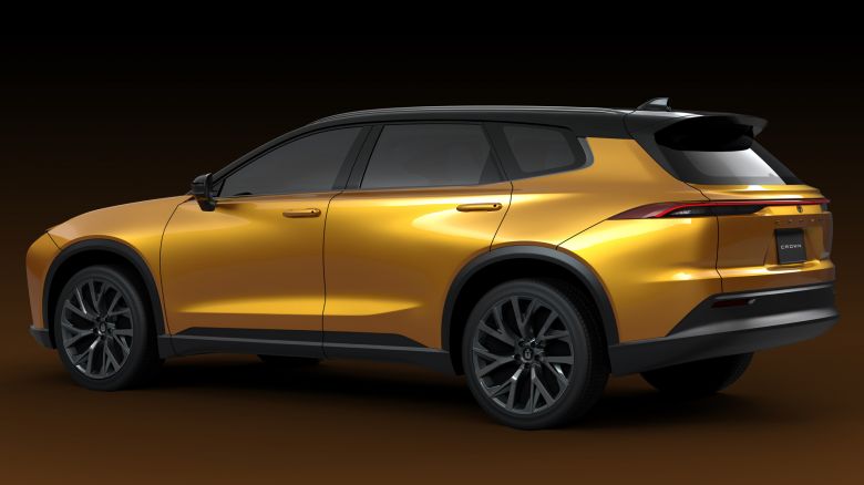 Toyota réinvente la Crown en berline surélevée et hybride