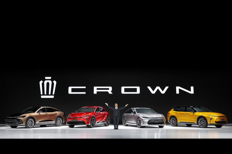Toyota réinvente la Crown en berline surélevée et hybride