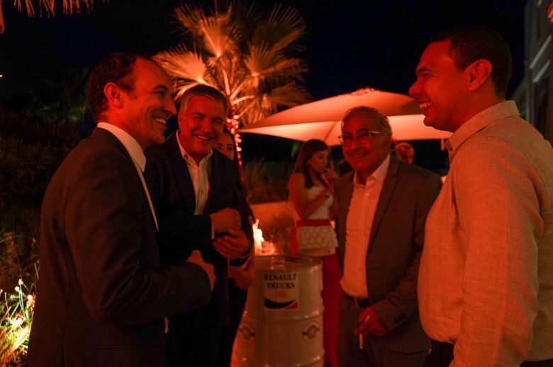 TotalEnergies Tunisie & Renault Trucks signent un contrat de partenariat