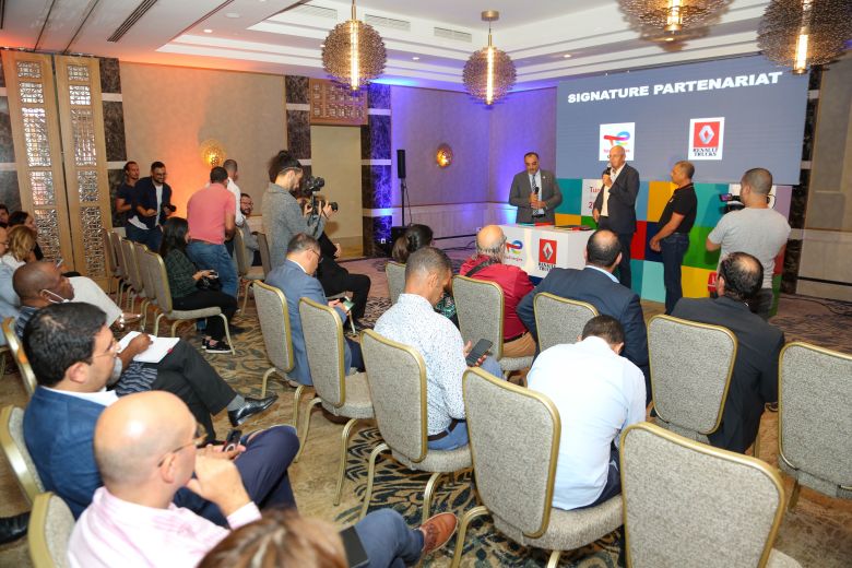 TotalEnergies Tunisie & Renault Trucks signent un contrat de partenariat