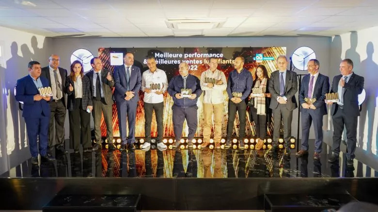Totalenrgies et AD Tunisie célebrent les 1000 tonnes - Meilleures réalisations et meilleures ventes de lubrifiants 2022