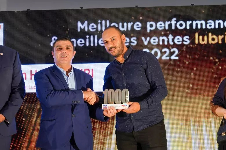 Totalenrgies et AD Tunisie célebrent les 1000 tonnes - Meilleures réalisations et meilleures ventes de lubrifiants 2022