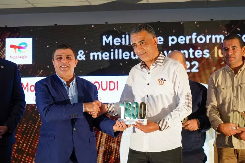 Totalenrgies et AD Tunisie célebrent les 1000 tonnes - Meilleures réalisations et meilleures ventes de lubrifiants 2022