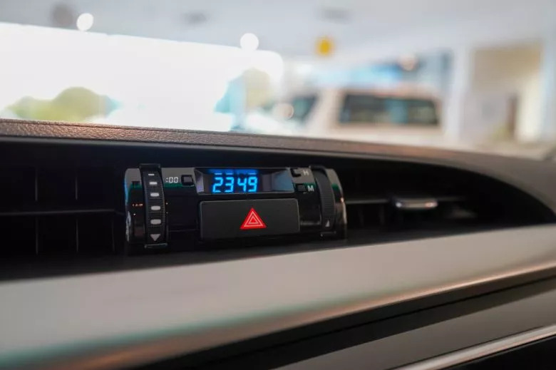 Toyota Hilux 2.4 L Diesel D-4D 4x4 BVA Double Cabine