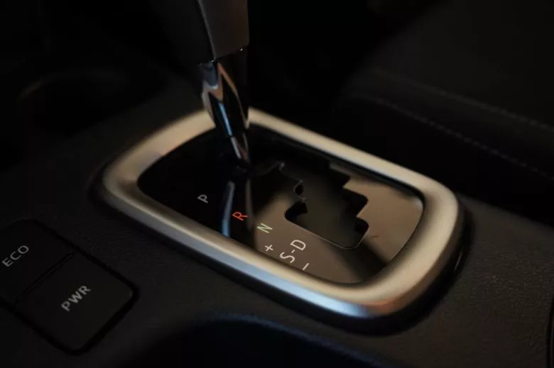 Toyota Hilux 2.4 L Diesel D-4D 4x4 BVA Double Cabine