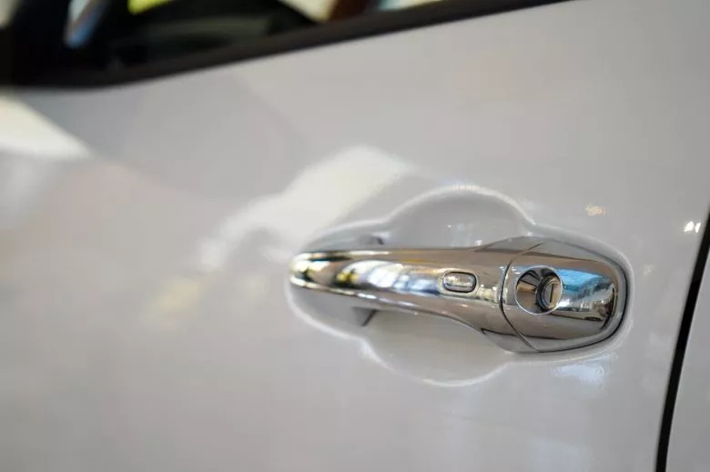 Toyota Hilux 2.4 L Diesel D-4D 4x4 BVA Double Cabine