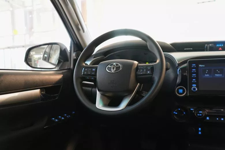 Toyota Hilux 2.4 L Diesel D-4D 4x4 BVA Double Cabine