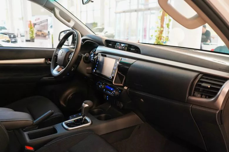 Toyota Hilux 2.4 L Diesel D-4D 4x4 BVA Double Cabine