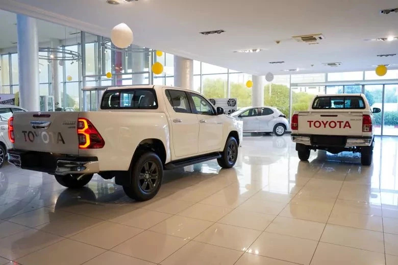 Toyota Hilux 2.4 L Diesel D-4D 4x4 BVA Double Cabine
