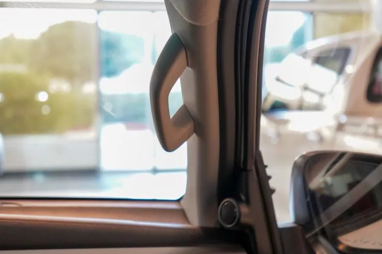 Toyota Hilux 2.4 L Diesel D-4D 4x4 BVA Double Cabine