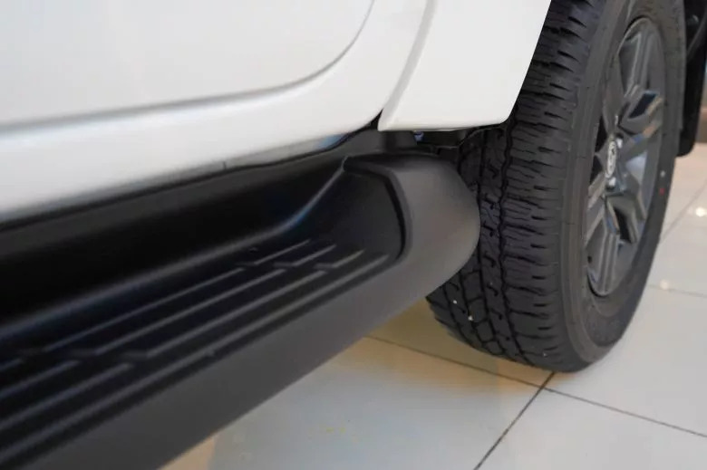 Toyota Hilux 2.4 L Diesel D-4D 4x4 BVA Double Cabine