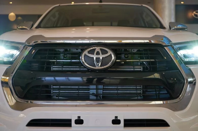 Toyota Hilux 2.4 L Diesel D-4D 4x4 BVA Double Cabine