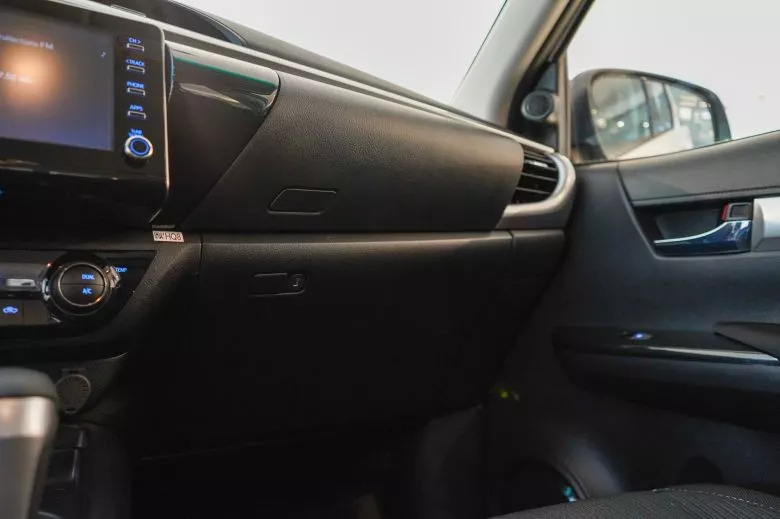 Toyota Hilux 2.4 L Diesel D-4D 4x4 BVA Double Cabine