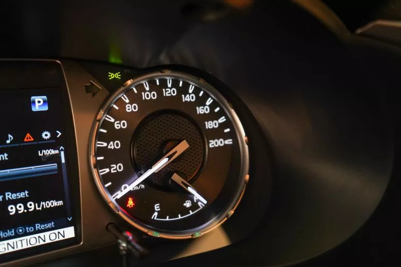 Toyota Hilux 2.4 L Diesel D-4D 4x4 BVA Double Cabine