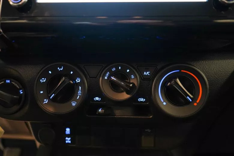 Toyota Hilux 2.4 L Diesel D-4D 4x4 Double Cabine