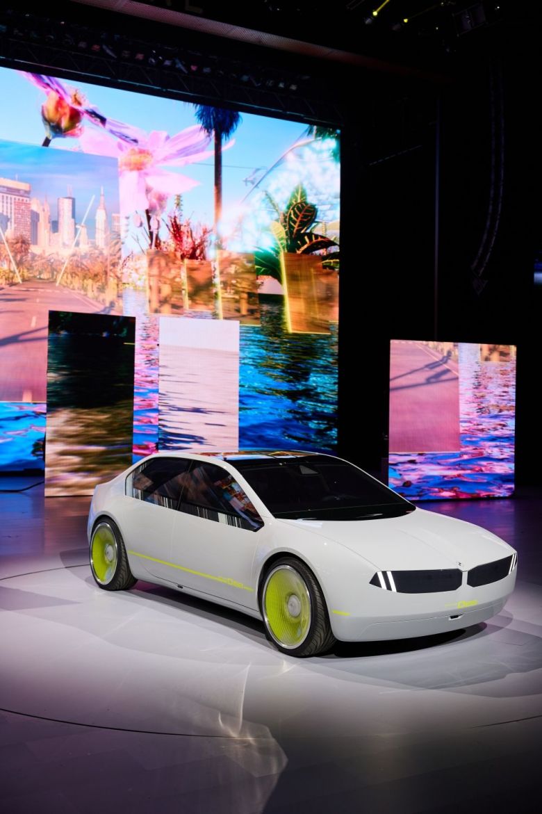BMW présente à Las Vegas la BMW i Vision Dee