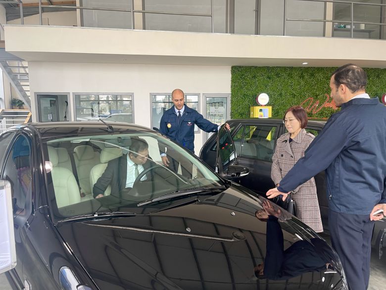 Wallyscar reçoit l’ambassadeur sud-coréen à son usine