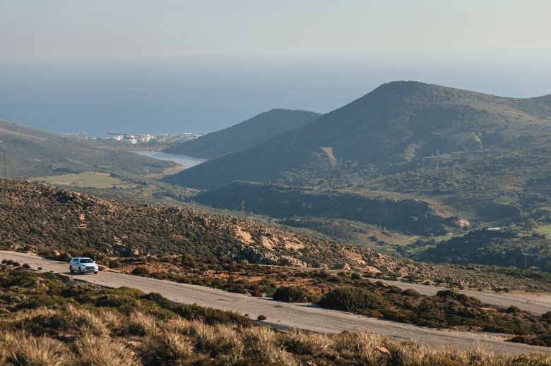 Avantages exclusifs pour l'achat du BYD Tang chez Helios Cars