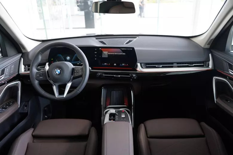 BMW X1 18i sDrive X-Line