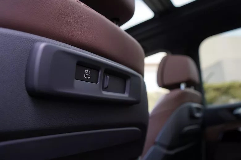 Essai BMW X5 45e, le SUV désormais proposé en hybride rechargeable en Tunisie chez Ben Jemâa Motors