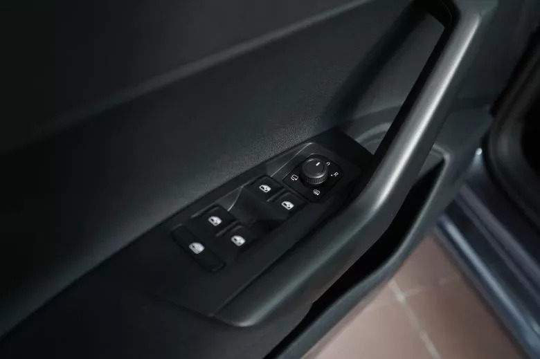 Volkswagen Polo 1.0 L Life